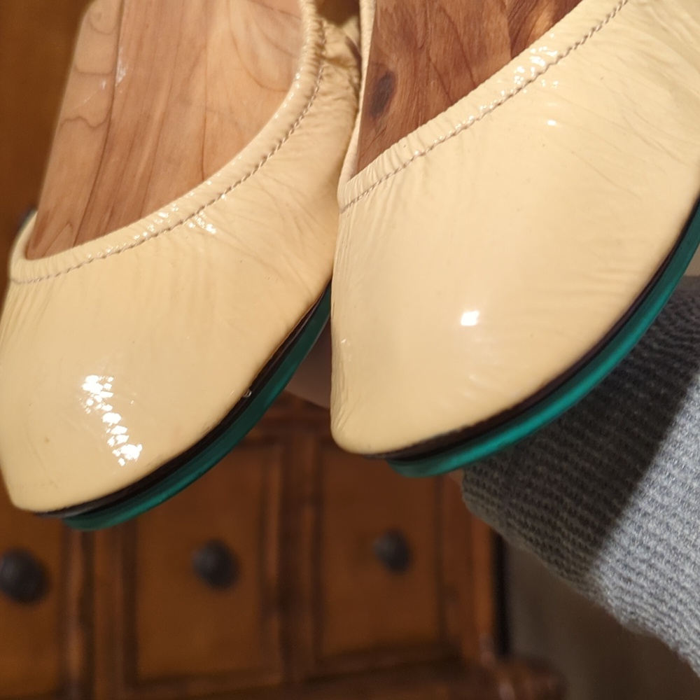 Tieks Blush Patent Ballet Flats with Teal Accent - Picture 5 of 6